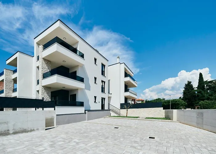 San Maris 2 Apartment Umag